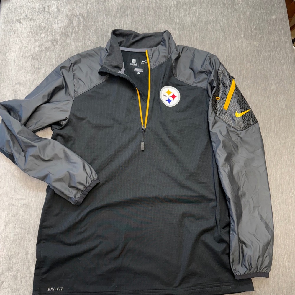 Nike Men’s Black and Gray Pittsburgh Steelers Half-Zip Performance Jacket